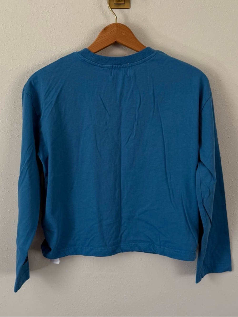 Walt Disney World Long Sleeve Cropped Tee Blue Size Small - Picture 6 of 6
